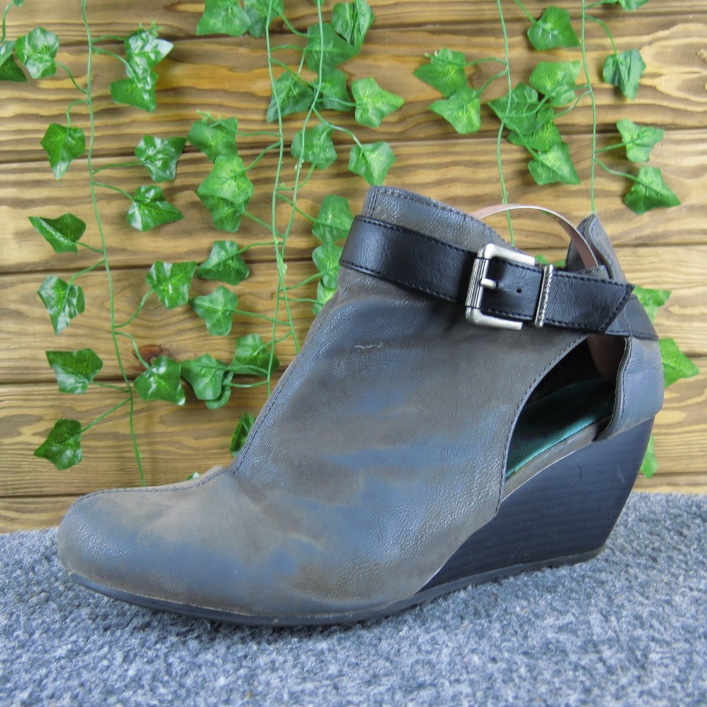 Blowfish Gray Cutout Wedge Heel Ankle Booties Women Size 8.5 Buckle Strap